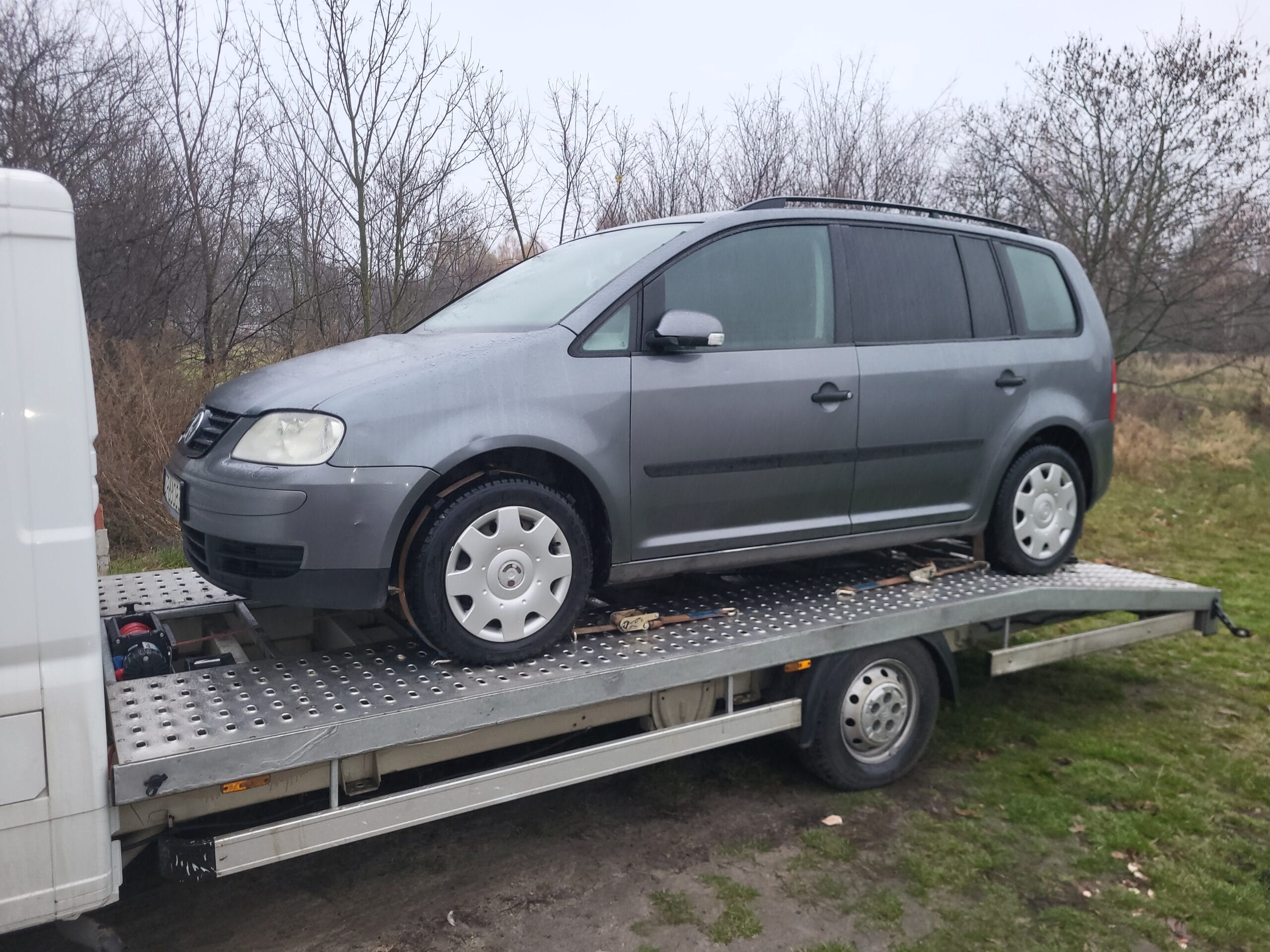 pomoc drogowa, przewóz pojazdów, assistance